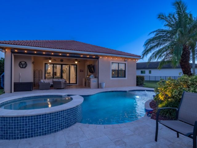 Home for sale at 6760 Fox Hollow Drive - photo 6738562