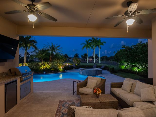 Home for sale at 6760 Fox Hollow Drive - photo 6738570