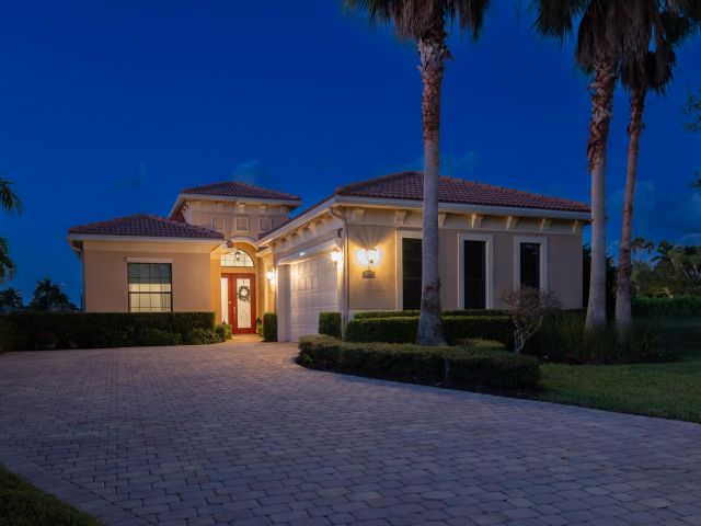 Home for sale at 6760 Fox Hollow Drive - photo 6738571