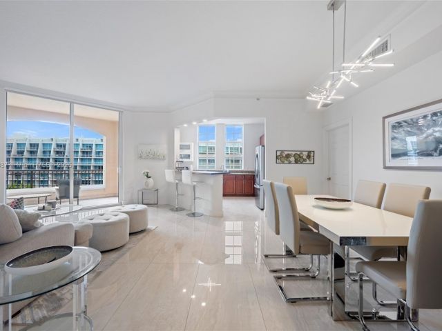 Apartment for sale  Unit #613 - photo 6718056