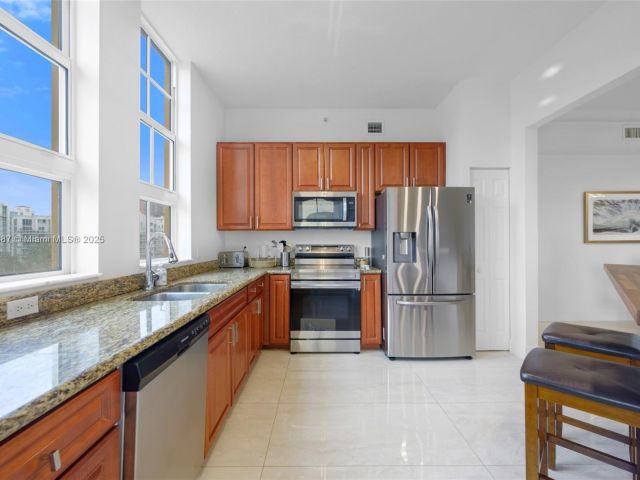 Apartment for sale  Unit #613 - photo 6718058