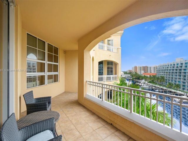 Apartment for sale  Unit #613 - photo 6718059