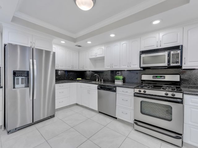 Apartment for sale  Unit #414 - photo 6727251