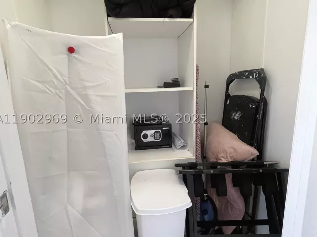 2-bedroom condo for sale in Miami - 485 Brickell Ave 2602 - MondialRealty