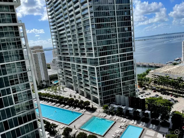 2-bedroom condo for sale in Miami - 485 Brickell Ave 2602 - MondialRealty