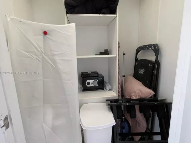 2-bedroom condo for sale in Miami - 485 Brickell Ave 2602 - MondialRealty