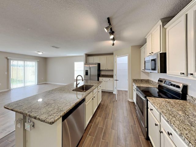 Home for rent at 1343 Scottsdale Road E - photo 6711059