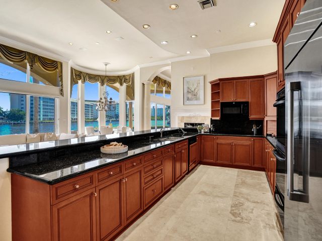 Home for sale at 612 Admirals Way - photo 6734473