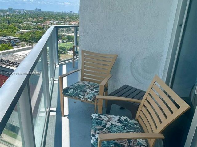 Apartment for sale  Unit #1802 - photo 6711383