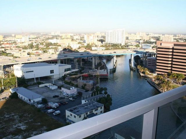 Apartment for sale  Unit #1802 - photo 6711389