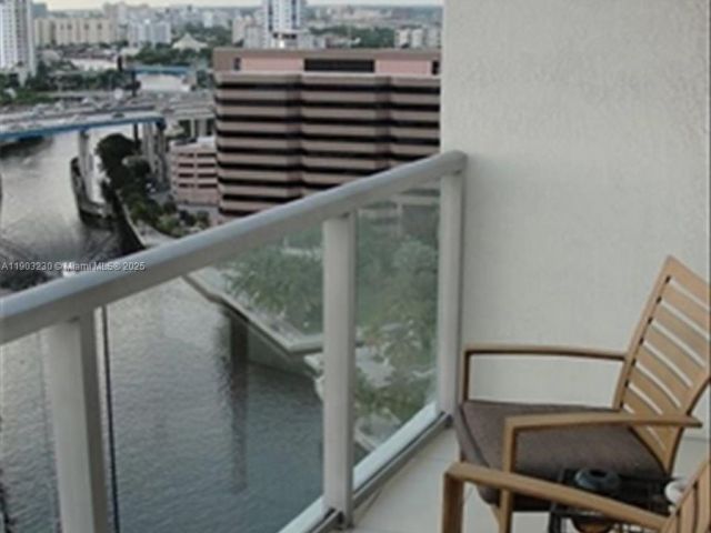 Apartment for sale  Unit #1802 - photo 6711398