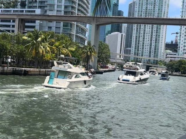 Apartment for sale  Unit #1802 - photo 6711401