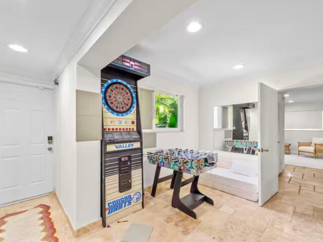 Home for rent at 2780 NE 16th Street - photo 6750827