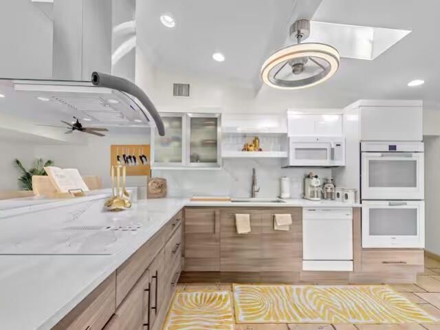 Home for rent at 2780 NE 16th Street - photo 6750832