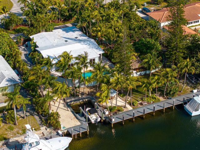 Home for rent at 2780 NE 16th Street - photo 6750845