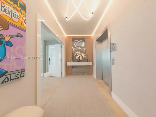 6-bedroom condo for rent in Sunny Isles Beach - 17121 Collins Ave 4803 - MondialRealty