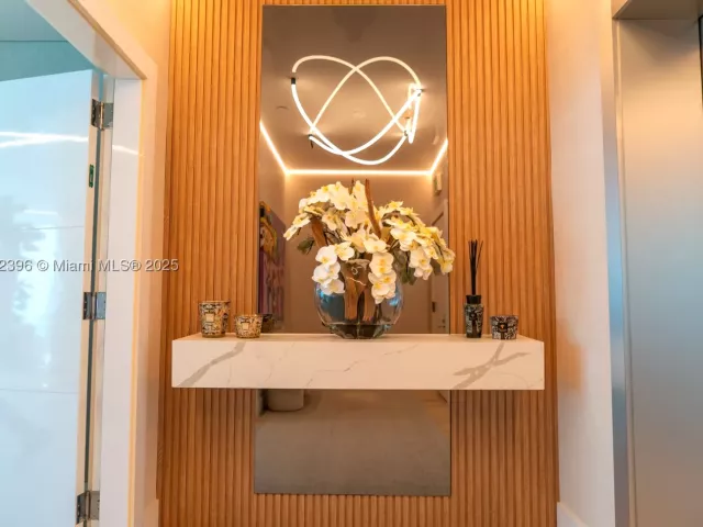 6-bedroom condo for rent in Sunny Isles Beach - 17121 Collins Ave 4803 - MondialRealty