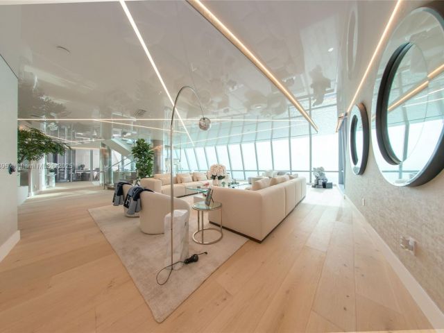 Apartment for rent  Unit #4803 - photo 6715557