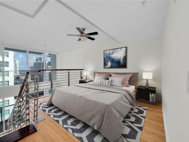1-bedroom condo for sale in Miami - 41 SE 5th St 1515 - MondialRealty