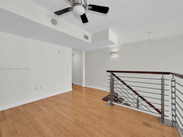 1-bedroom condo for sale in Miami - 41 SE 5th St 1515 - MondialRealty