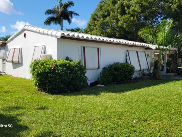 Home for sale at 800 NE 3rd Street - photo 6709240