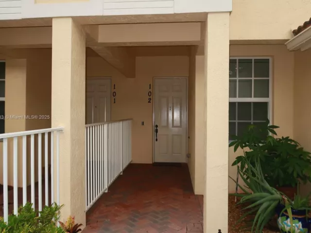 2-bedroom home for rent in West Palm Beach - 9778 Bowline Drive 102 - MondialRealty