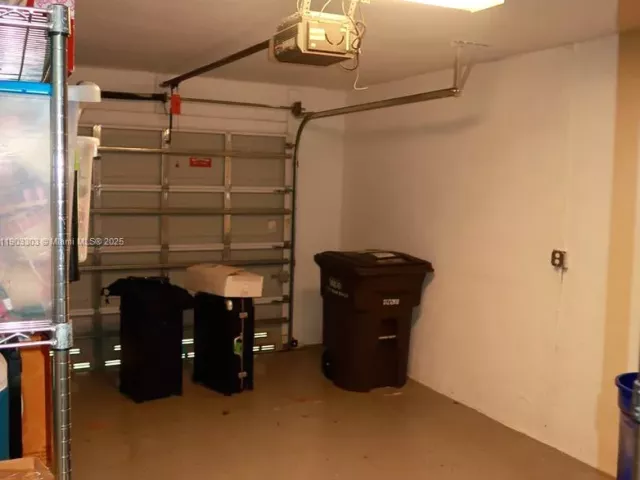 2-bedroom home for rent in West Palm Beach - 9778 Bowline Drive 102 - MondialRealty