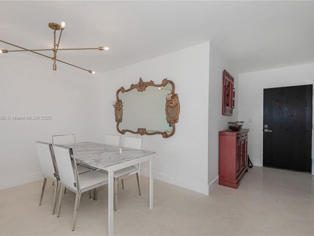 Apartment for sale  Unit #1007 - photo 6724256