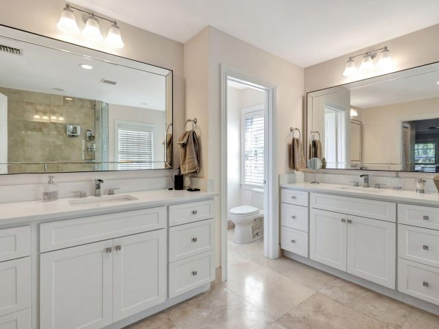 Home for sale at 213 Kings Lynn - photo 6734967