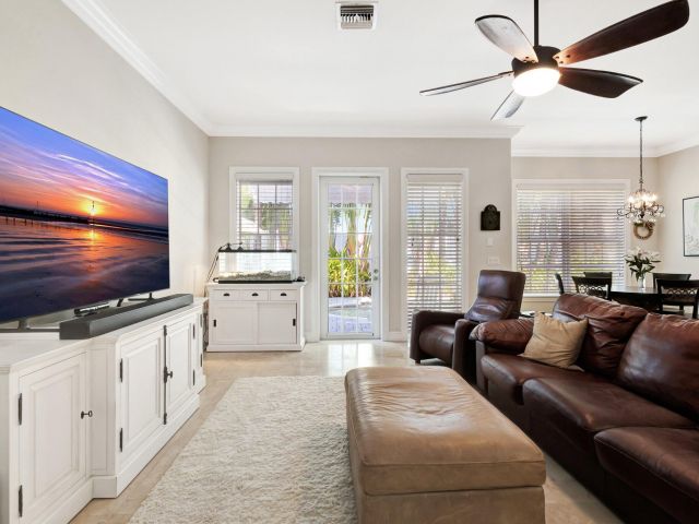 Home for sale at 213 Kings Lynn - photo 6734970