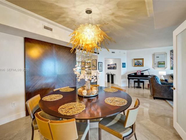 Apartment for sale  Unit #3703 - photo 6789778