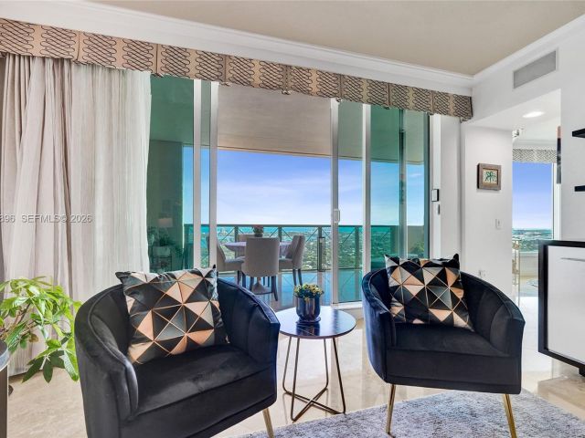 Apartment for sale  Unit #3703 - photo 6789786