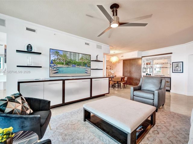 Apartment for sale  Unit #3703 - photo 6789788