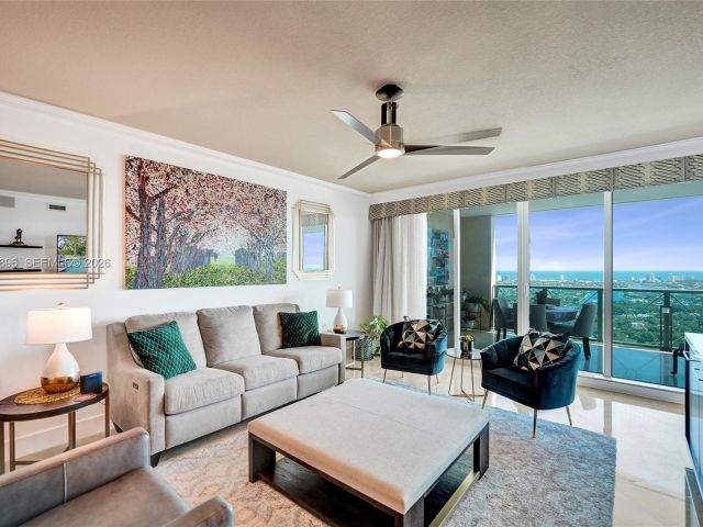 Apartment for sale  Unit #3703 - photo 6789793