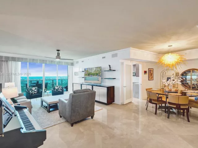 2-bedroom condo for sale in Fort Lauderdale - 411 N New River Dr E 3703 - MondialRealty