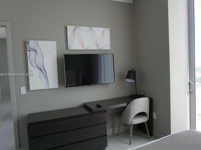 Apartment for sale  Unit #T4302 - photo 6711623