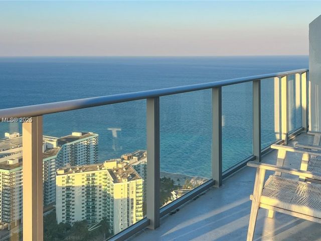 Apartment for sale  Unit #T4302 - photo 6711628