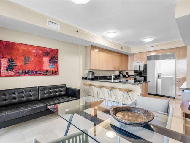 Apartment for rent  Unit #1402 - photo 6712058