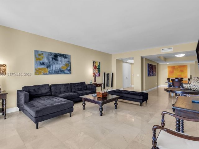 Apartment for rent  Unit #1402 - photo 6712065