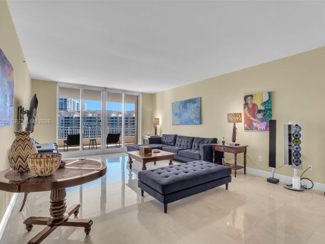 Apartment for rent  Unit #1402 - photo 6712067