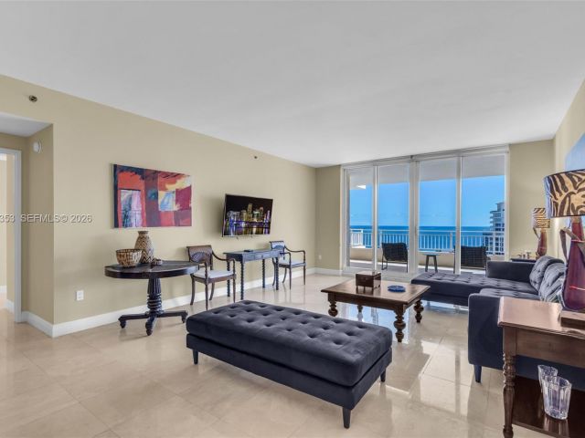 Apartment for rent  Unit #1402 - photo 6712068