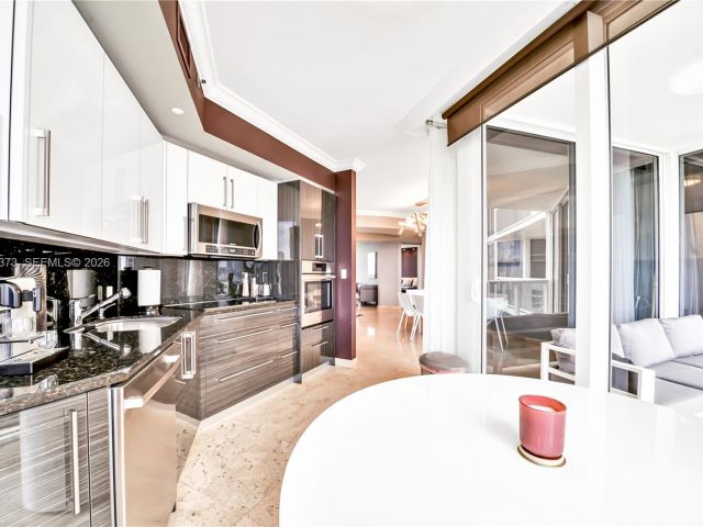 Apartment for sale  Unit #1903 - photo 6712389