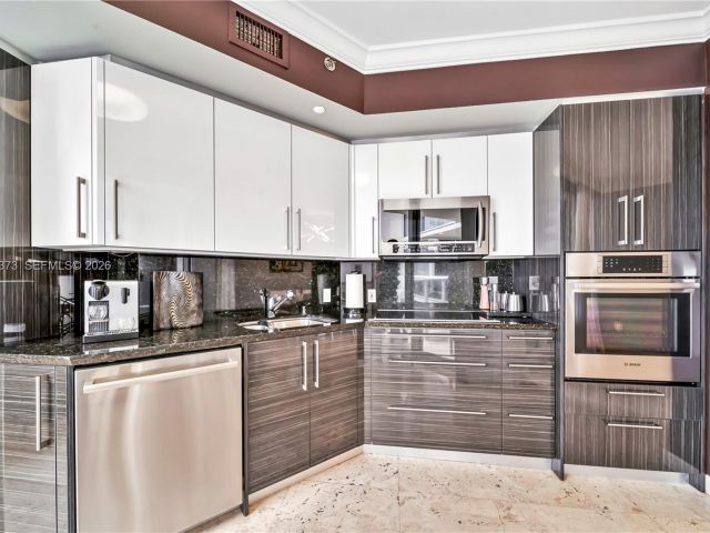 Apartment for sale  Unit #1903 - photo 6712390