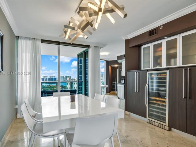 Apartment for sale  Unit #1903 - photo 6712392