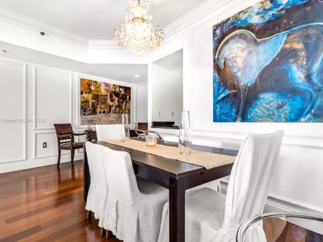 2-bedroom condo for rent in Miami Beach - 400 Alton Rd 2409 - MondialRealty