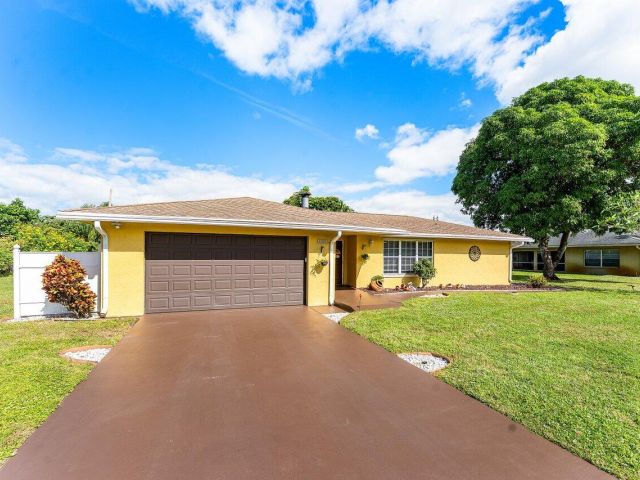 Home for sale at 5455 Pine Tree Drive - photo 6803634