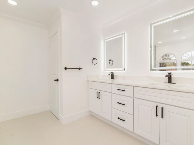 Home for rent at 3517 N Flagler Drive - photo 6711479