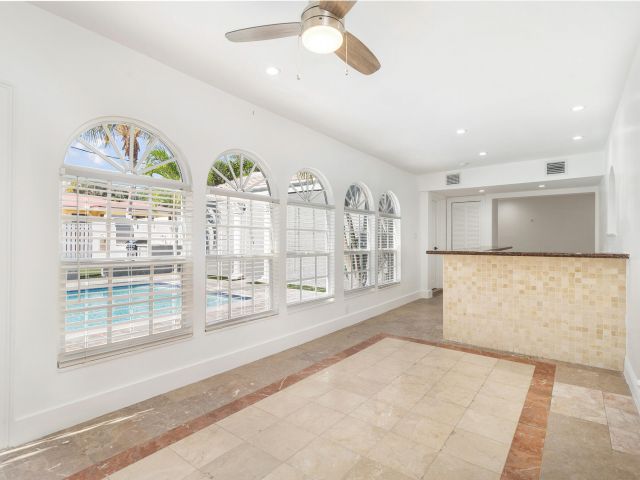 Home for rent at 3517 N Flagler Drive - photo 6711487