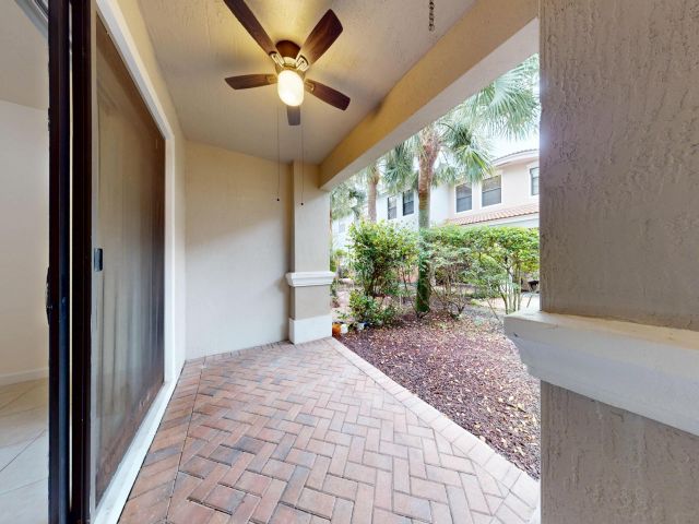 Home for rent at 235 W Chrystie Circle - photo 6711099