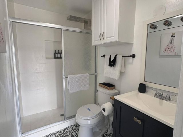 Home for rent at 2711 NE 11th Terrace - photo 6750811